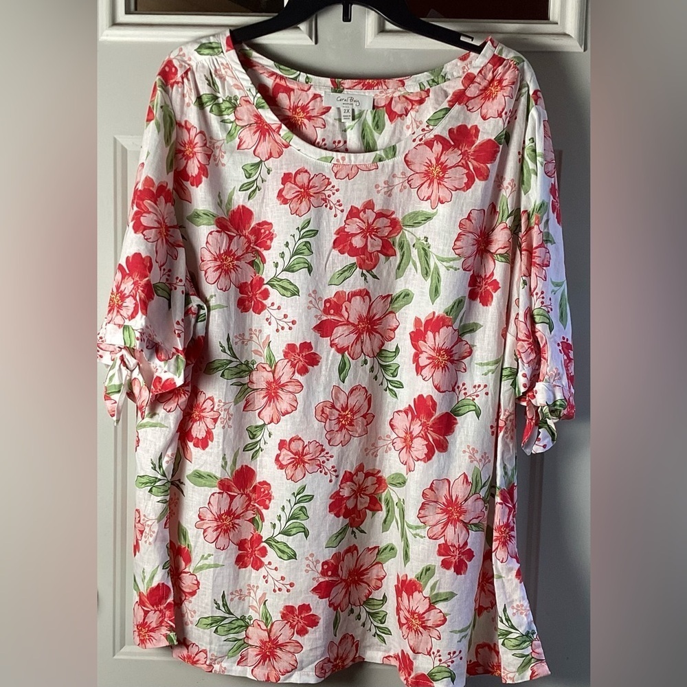 Coral Bay Red and Green Floral Short Sleeve Top
